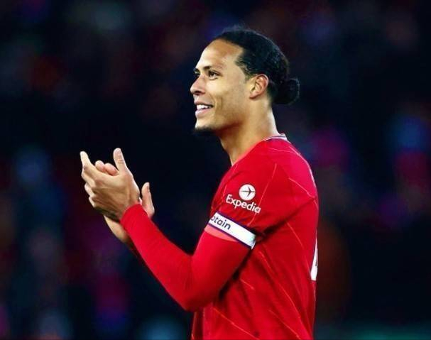 湖人更新战马刺伤病报告：斯玛特伤愈复出，克勒贝尔出战成疑