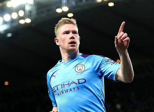 足球中超前锋获月最佳，进球效率惊人