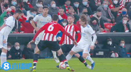 国米半场进球，红牛扛不住压力最终2-1落败国米