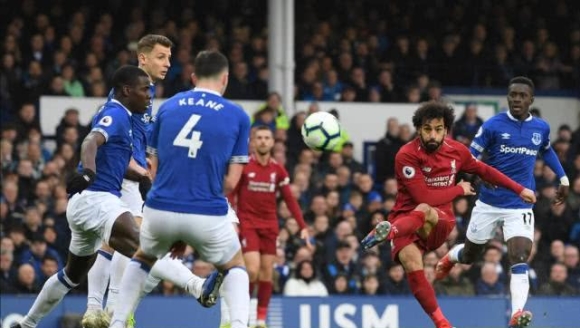 足球中超裁判误判引争议，官方深夜发布说明