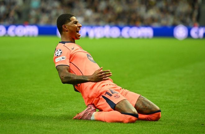 队记：拉尔森的左脚踝X光检查结果为阴性，明天进行MRI检查